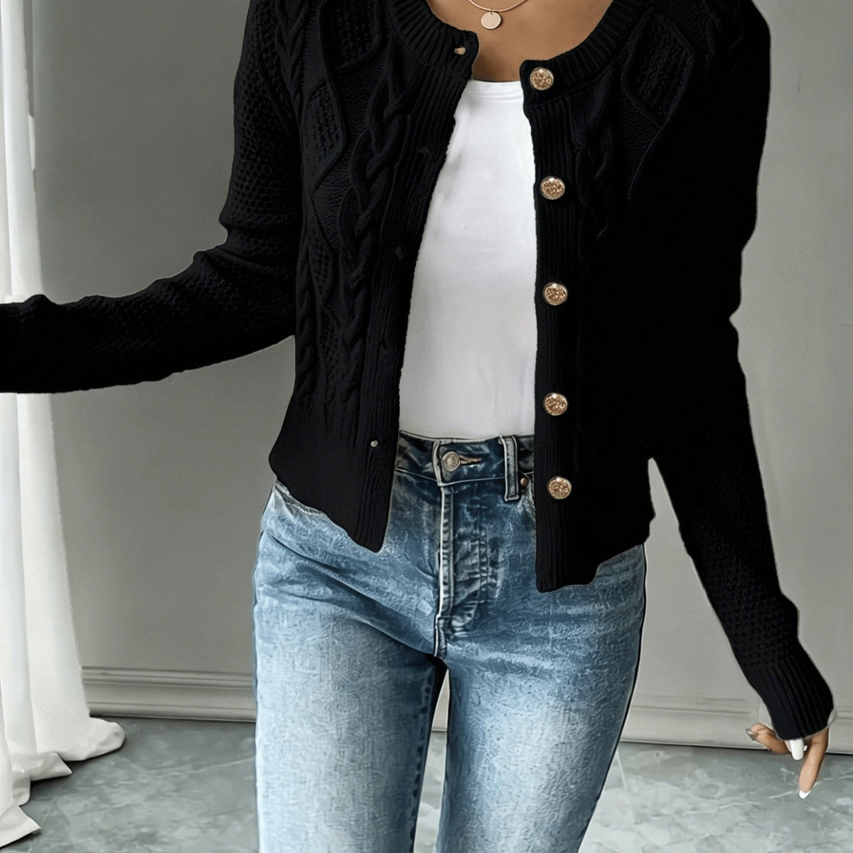 Cable-Knit Button-Front Cardigan for Women - Cozy Knitwear for Casual Wear - Satinnis