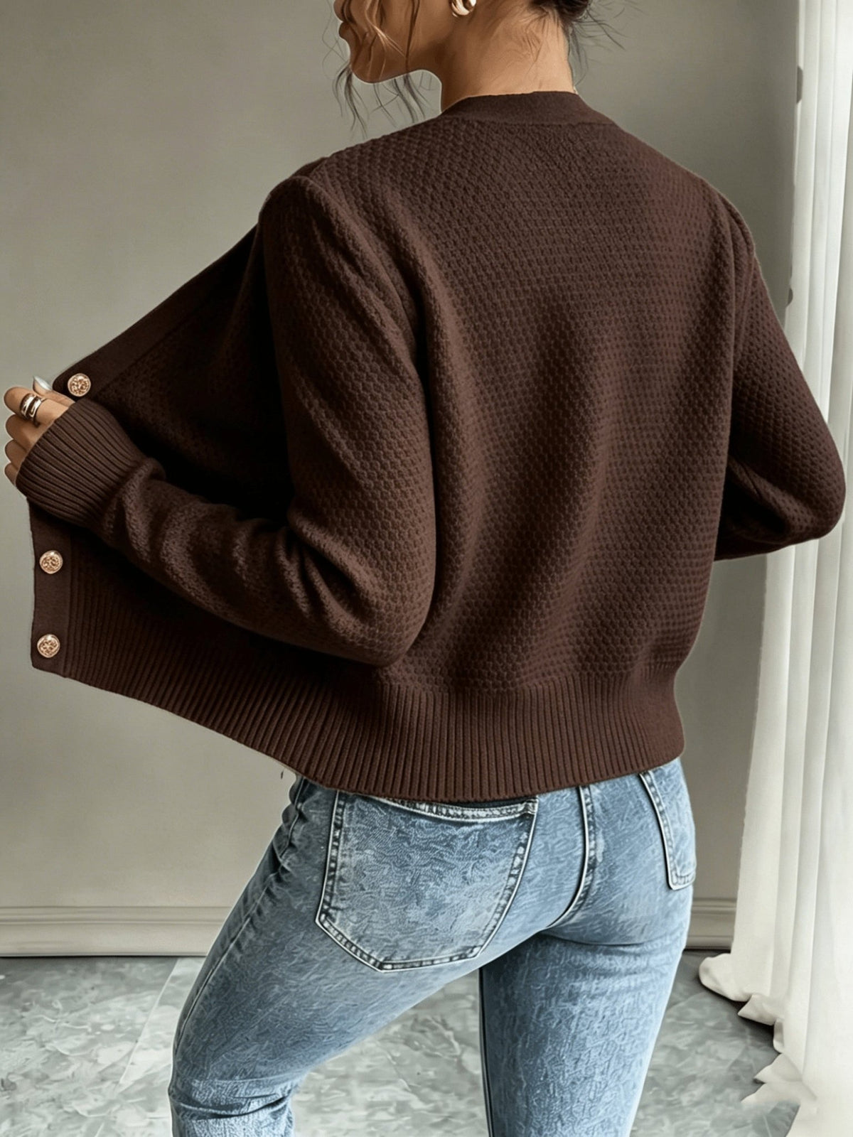 Cable-Knit Button-Front Cardigan for Women - Cozy Knitwear for Casual Wear - Satinnis