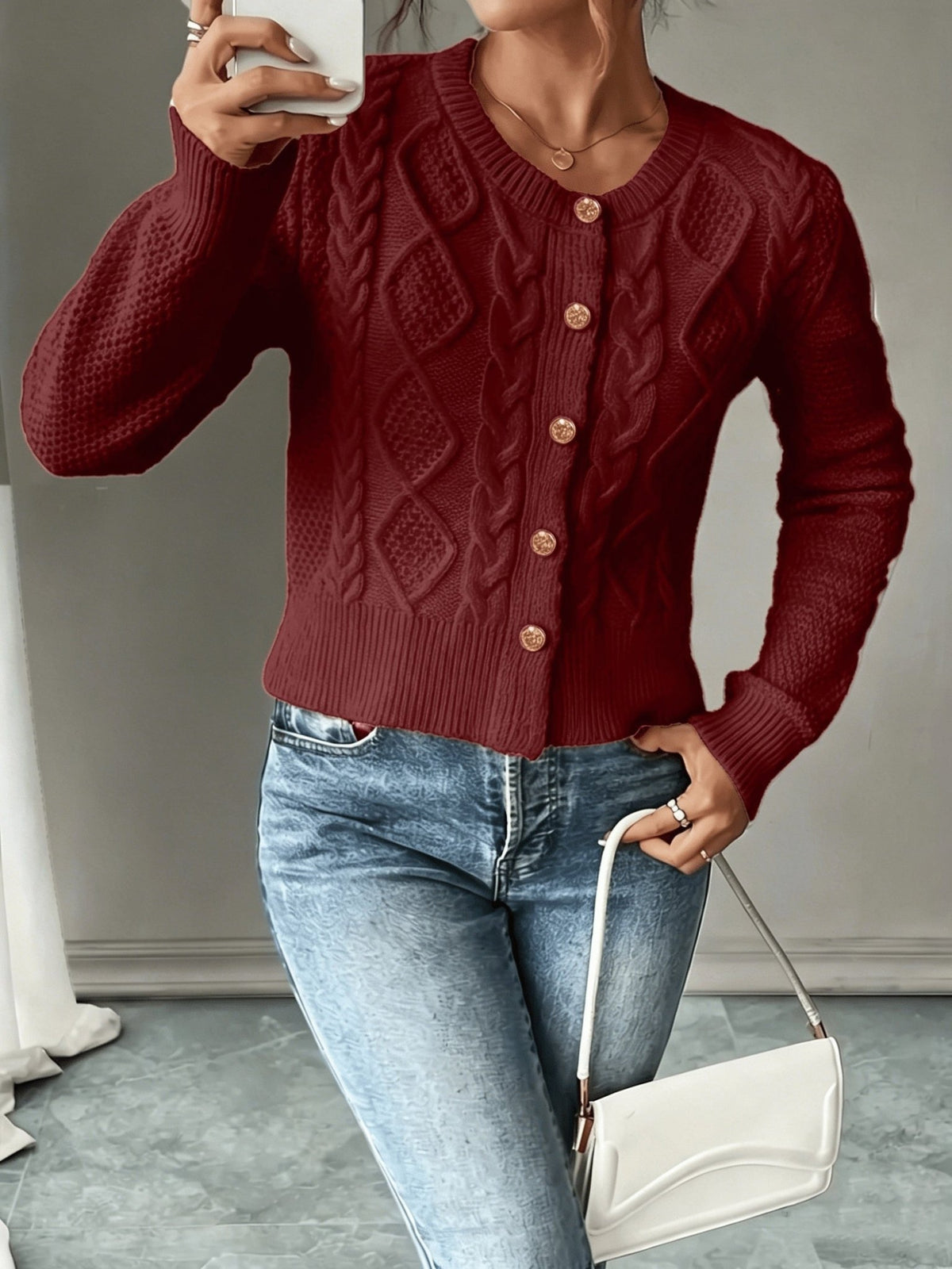 Cable-Knit Button-Front Cardigan for Women - Cozy Knitwear for Casual Wear - Satinnis