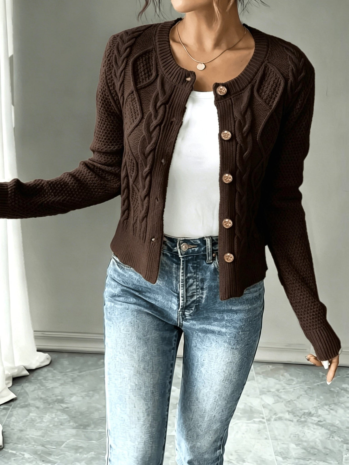 Cable-Knit Button-Front Cardigan for Women - Cozy Knitwear for Casual Wear - Satinnis