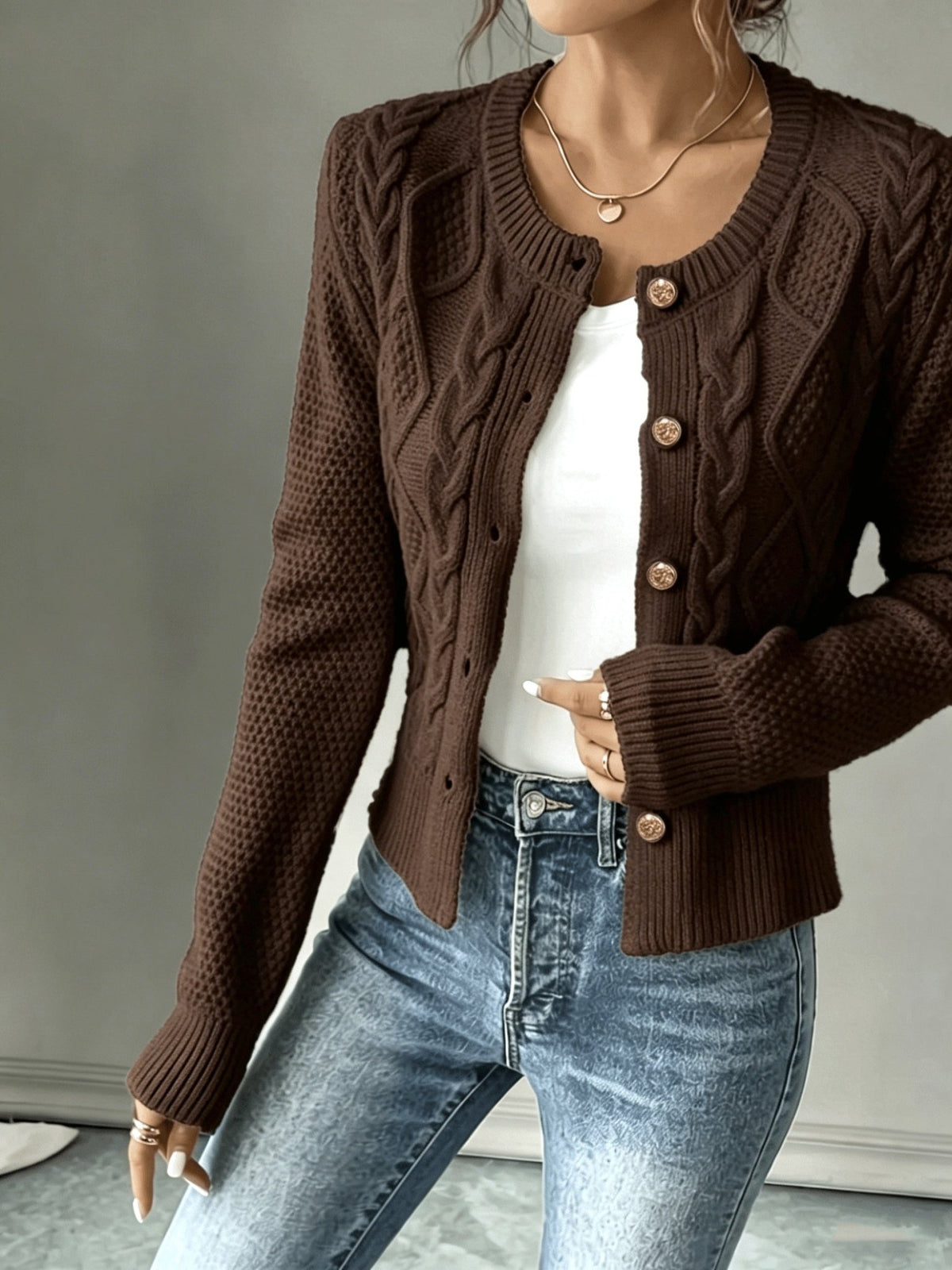 Cable-Knit Button-Front Cardigan for Women - Cozy Knitwear for Casual Wear - Satinnis