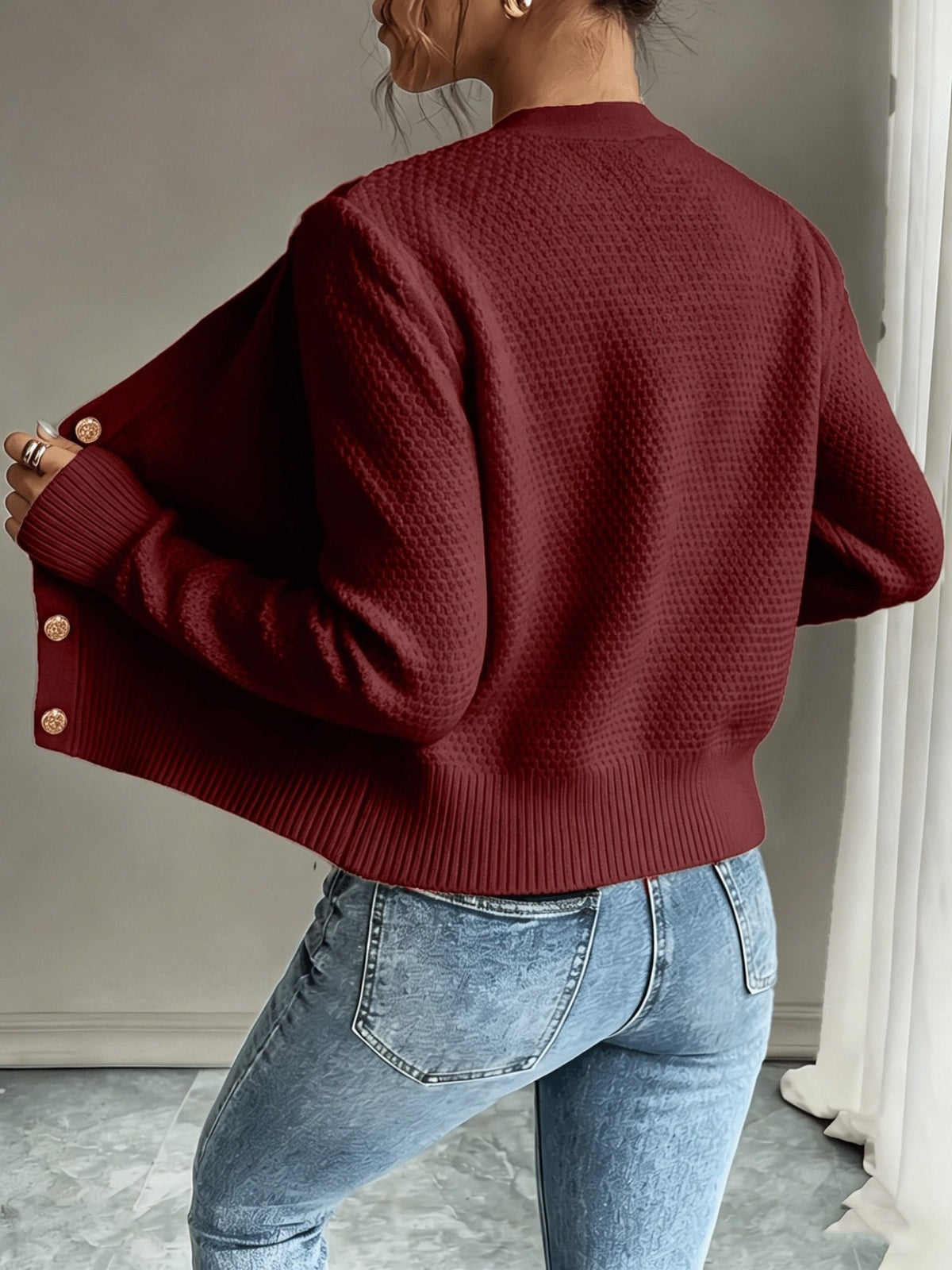 Cable-Knit Button-Front Cardigan for Women - Cozy Knitwear for Casual Wear - Satinnis