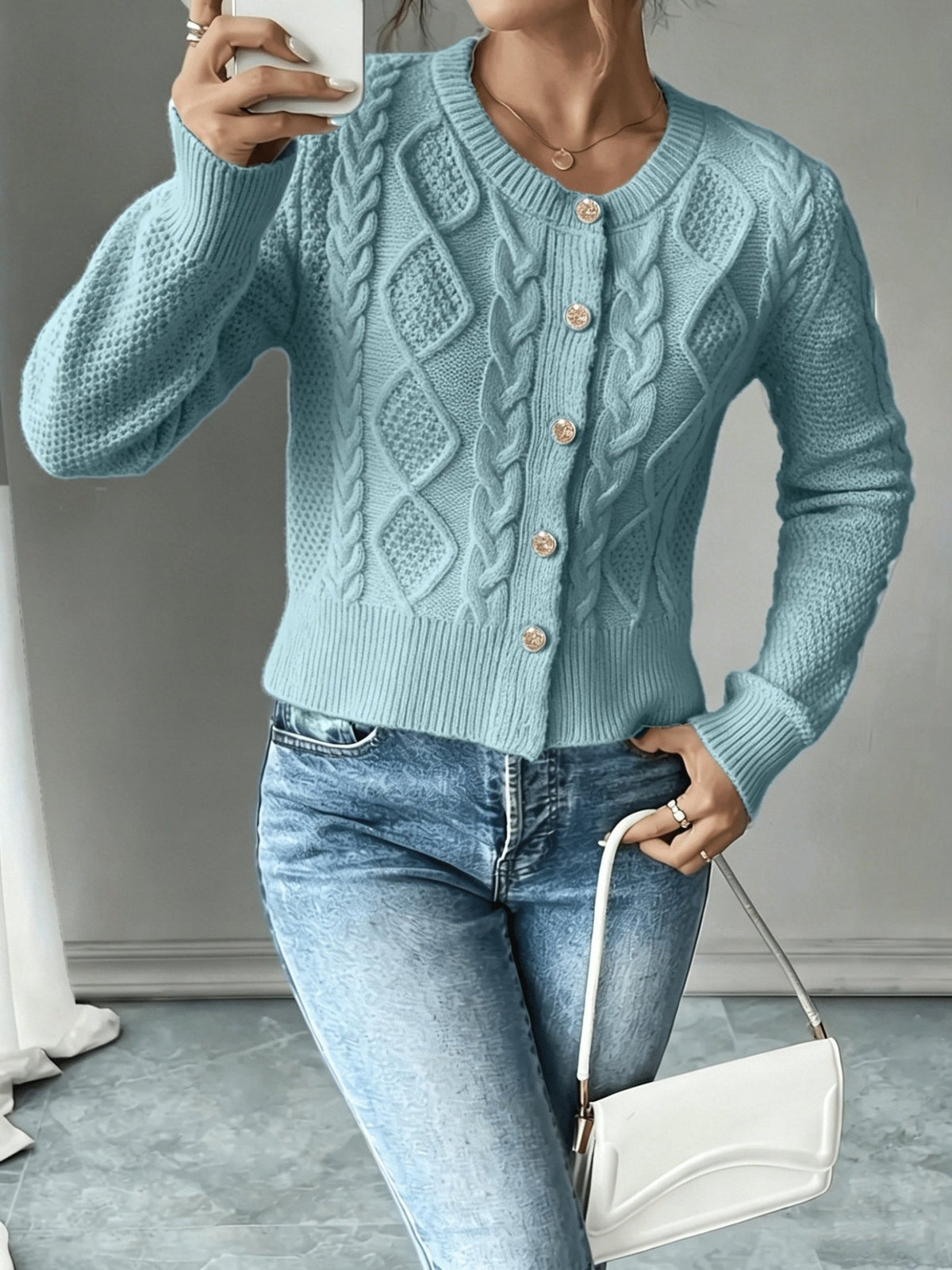 Cable-Knit Button-Front Cardigan for Women - Cozy Knitwear for Casual Wear - Satinnis