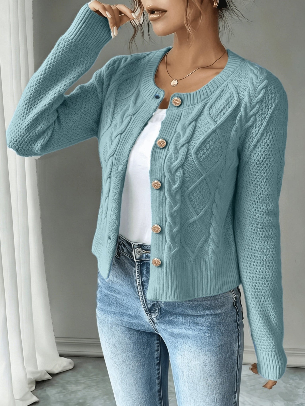 Cable-Knit Button-Front Cardigan for Women - Cozy Knitwear for Casual Wear - Satinnis
