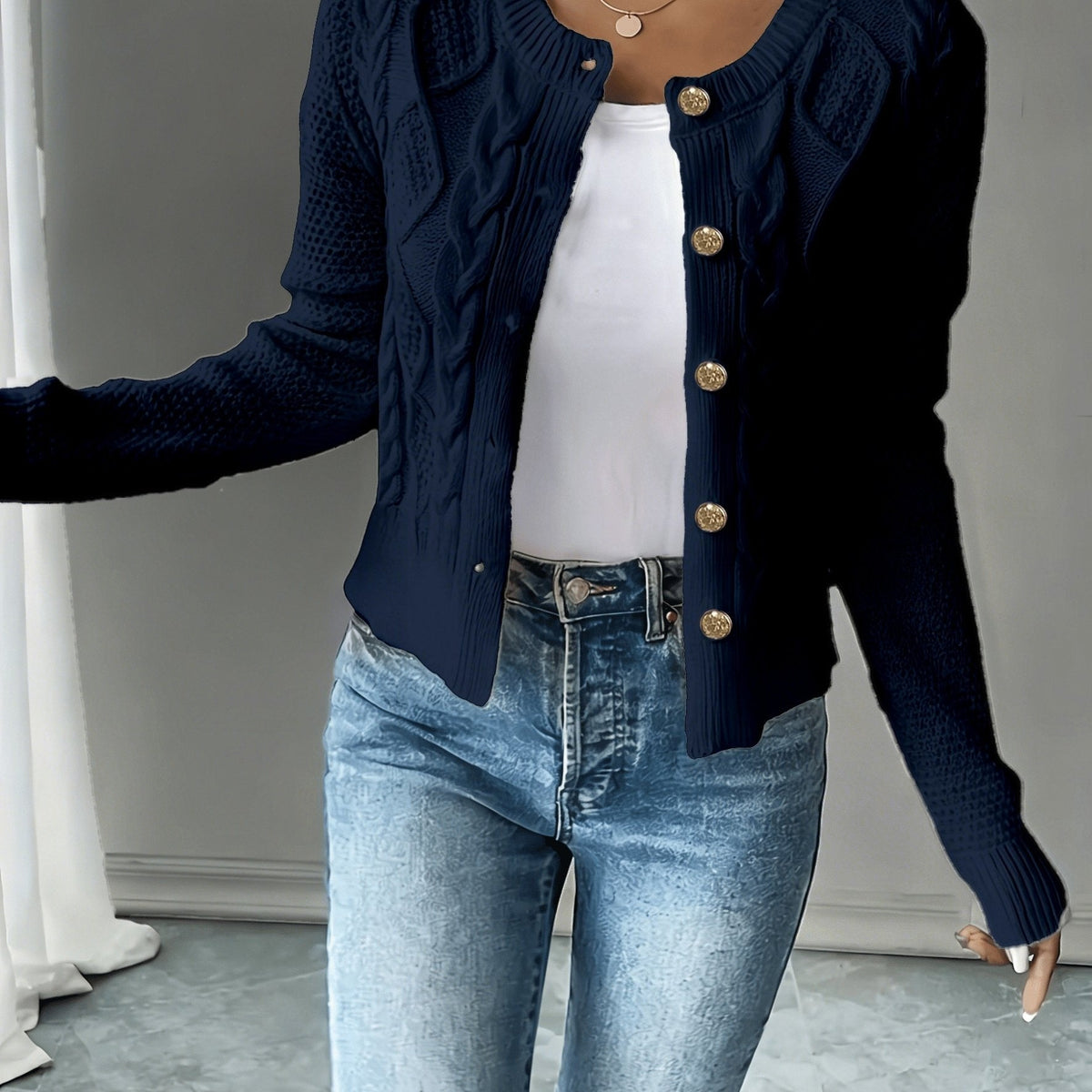 Cable-Knit Button-Front Cardigan for Women - Cozy Knitwear for Casual Wear - Satinnis