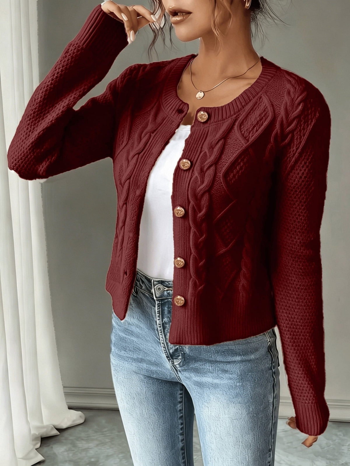 Cable-Knit Button-Front Cardigan for Women - Cozy Knitwear for Casual Wear - Satinnis