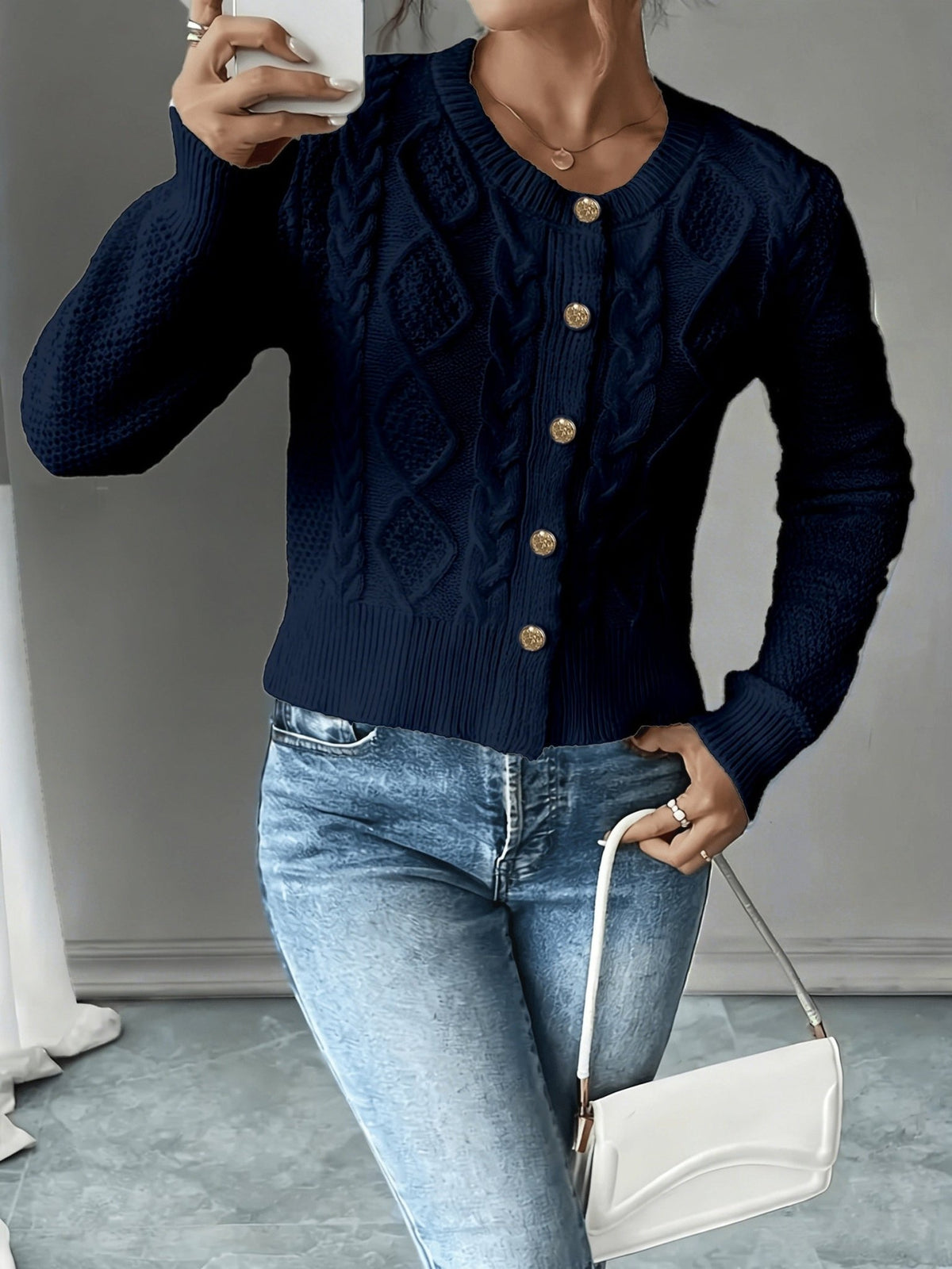 Cable-Knit Button-Front Cardigan for Women - Cozy Knitwear for Casual Wear - Satinnis