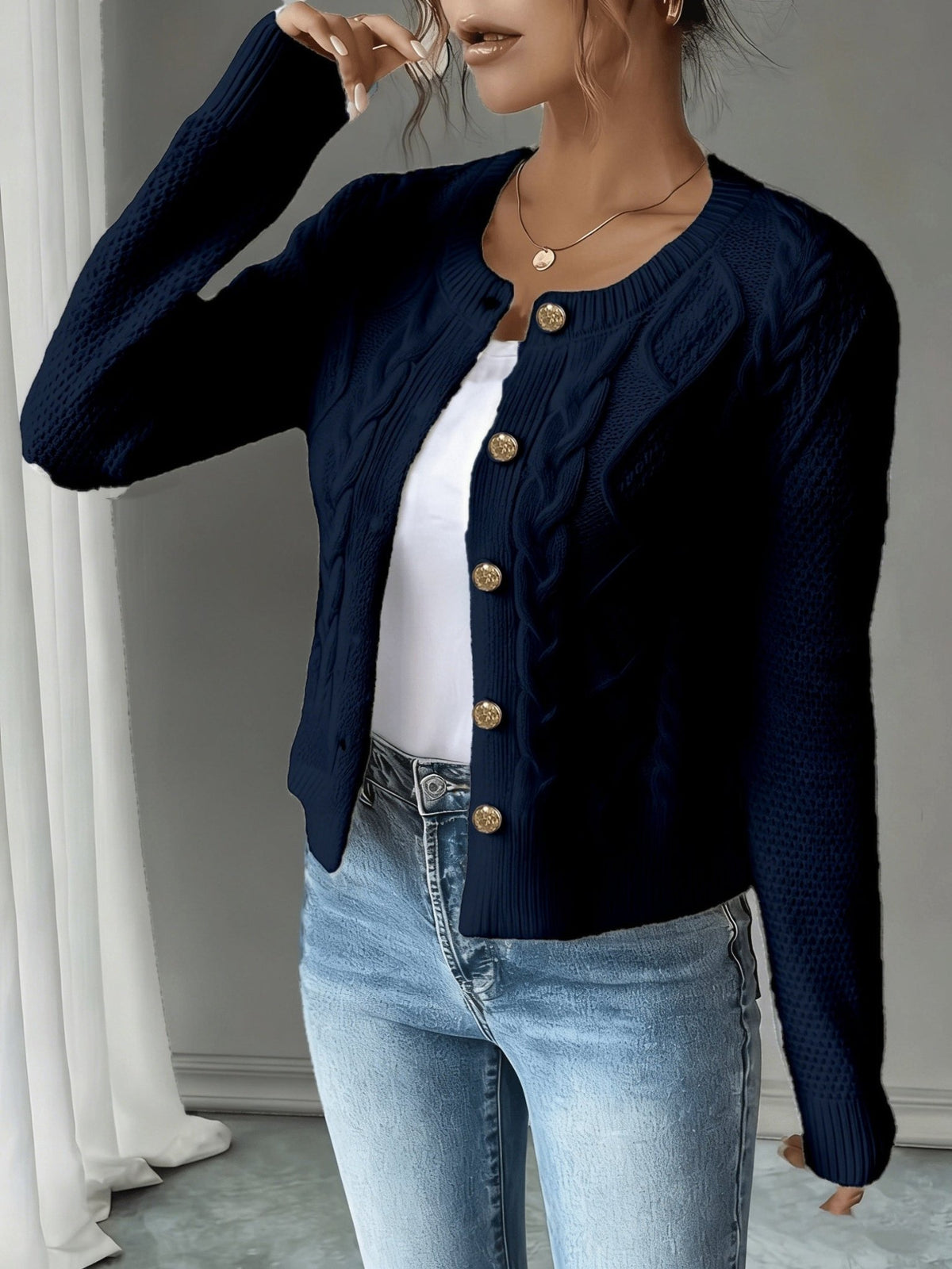 Cable-Knit Button-Front Cardigan for Women - Cozy Knitwear for Casual Wear - Satinnis