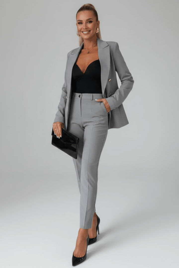 Double-Breasted Suit Set in Refined Fabric for Professional Attire - Satinni