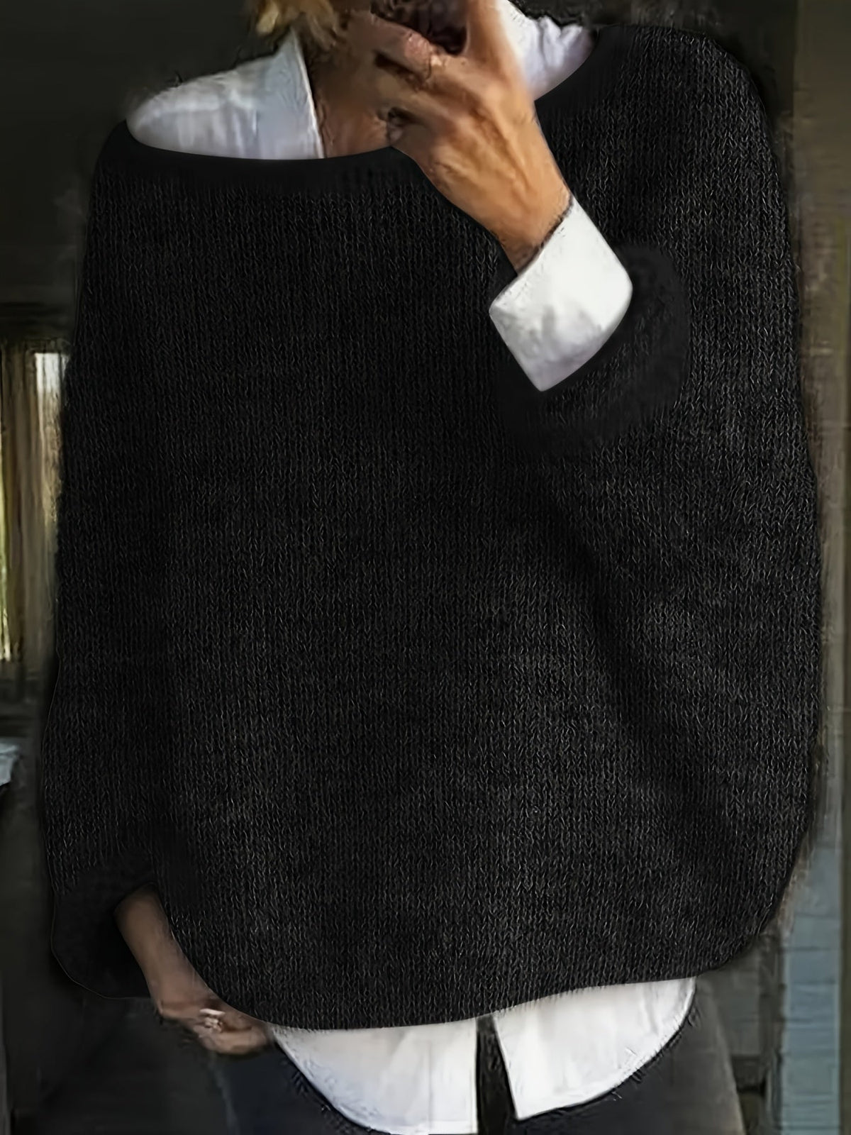 Women's Relaxed Crew Neck Sweater in Soft Knit for Casual Wear
