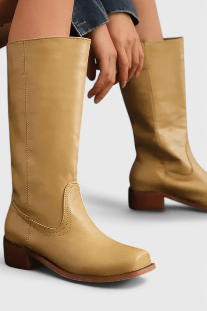 Knee-High Heeled Boots in Paisley Print | Classic Style for Everyday Wear - Satinni