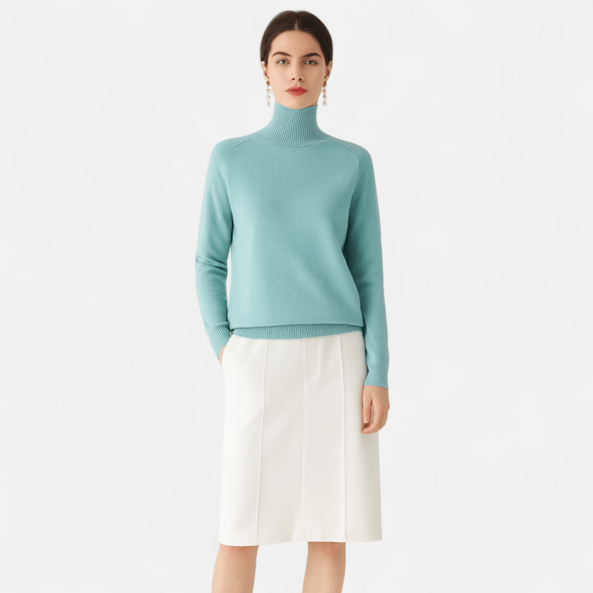 Merino Cashmere Turtleneck Sweater for Women - Elegant and Cozy Knitwear - Satinnis