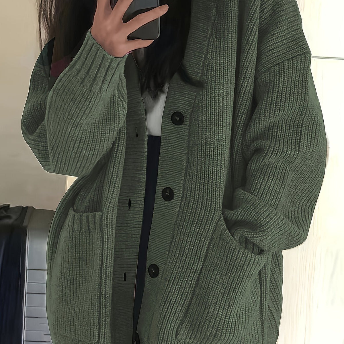 Relaxed Button-Front Cardigan in Soft Knit for Casual Wear - Satinni