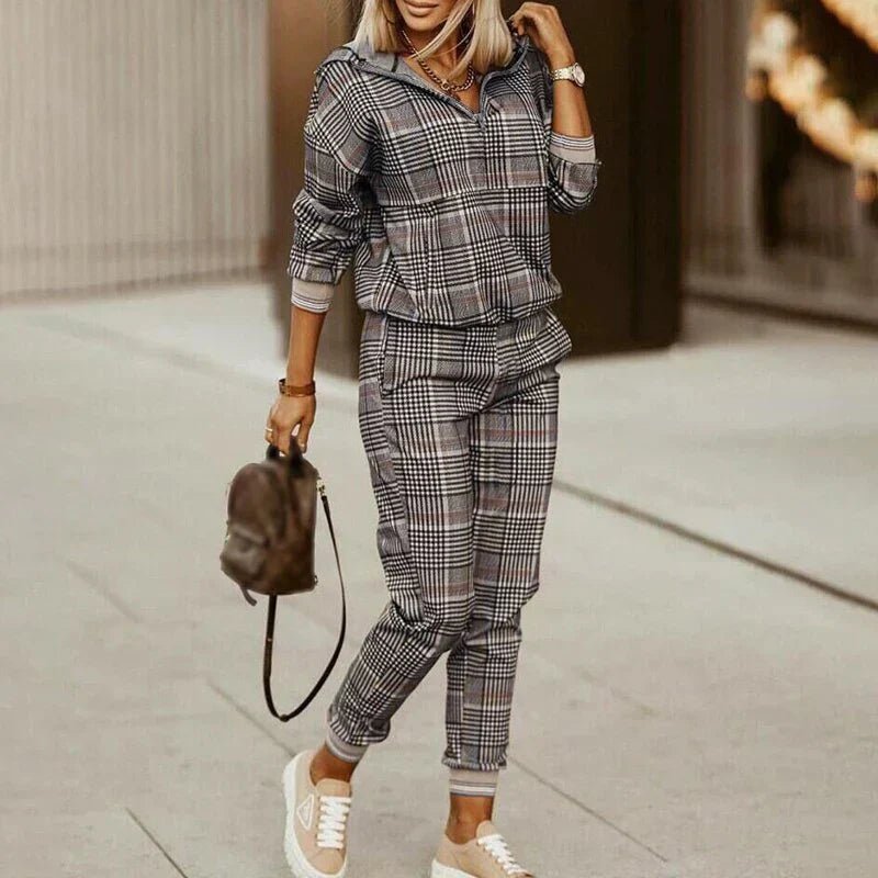 Relaxed Half-Zip Tracksuit for Women | Comfortable Cotton Blend | Casual Wear - Satinni
