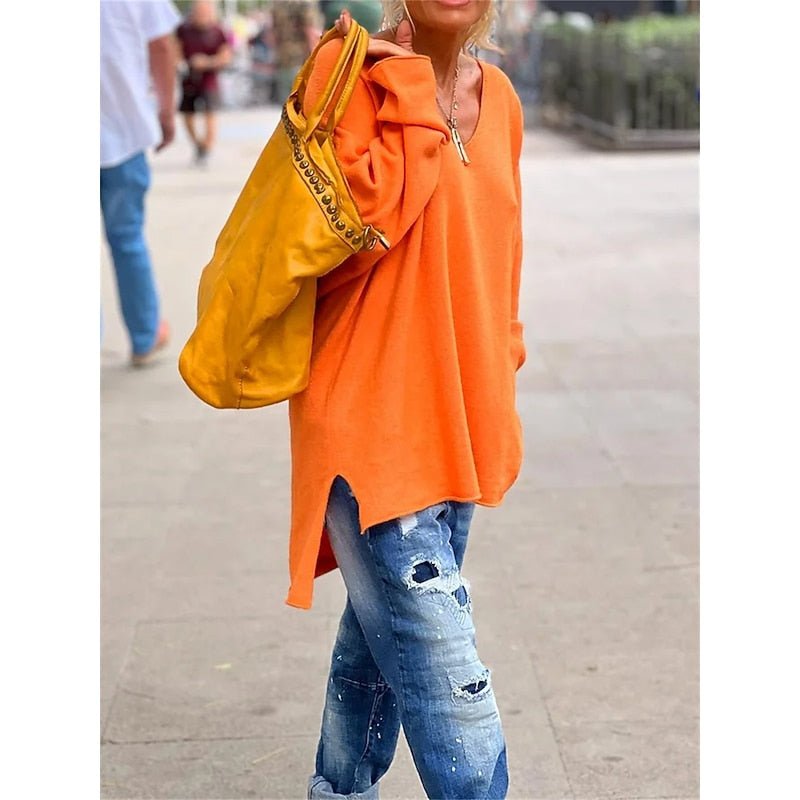 Relaxed V-Neck Pullover Sweater in Soft Knit for Casual Wear - Satinni
