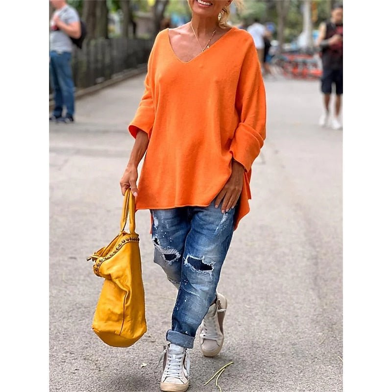 Relaxed V-Neck Pullover Sweater in Soft Knit for Casual Wear - Satinni
