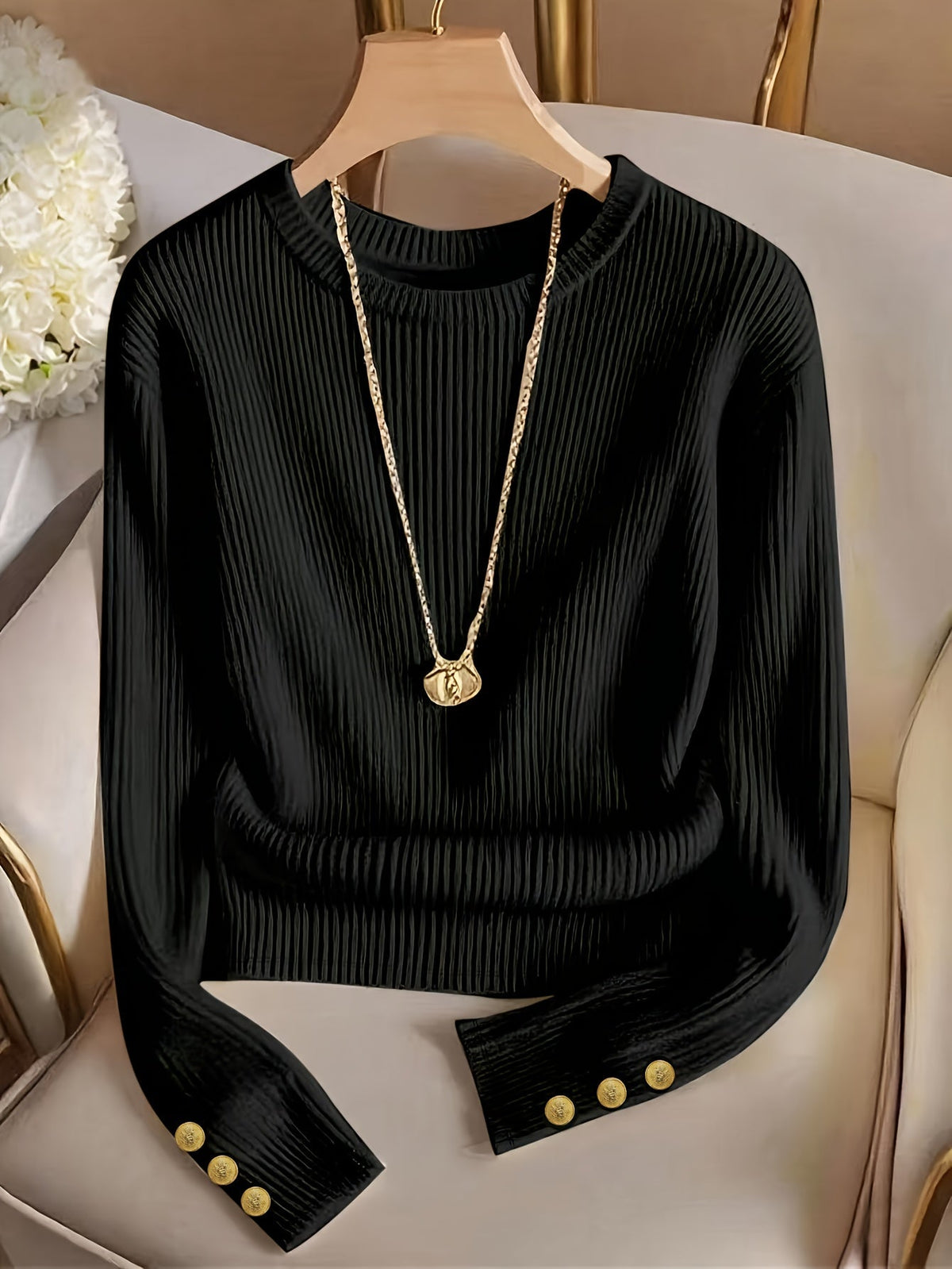 Ribbed Button-Cuff Sweater in Soft Knit for Casual Wear - Satinni