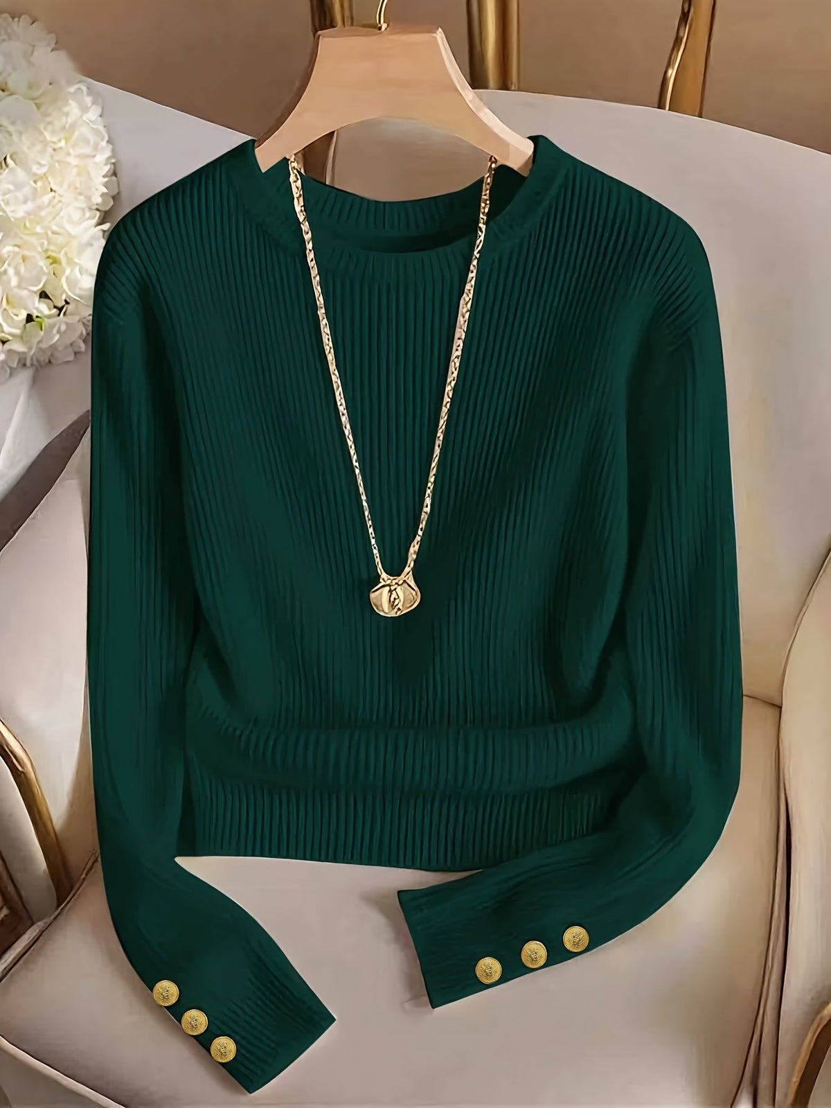 Ribbed Button-Cuff Sweater in Soft Knit for Casual Wear - Satinni