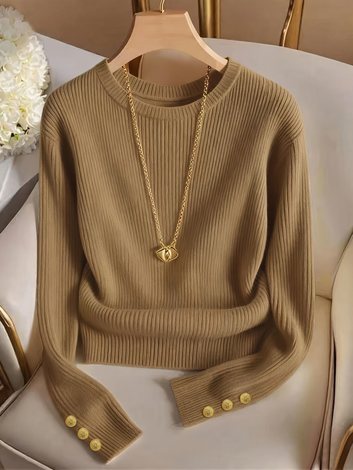 Ribbed Button-Cuff Sweater in Soft Knit for Casual Wear - Satinni