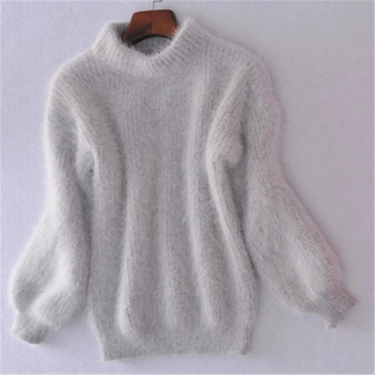 Soft High-Neck Sweater in Cozy Knit for Casual Wear and Layering - Satinni